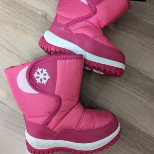 Snow boots for toddler size 6